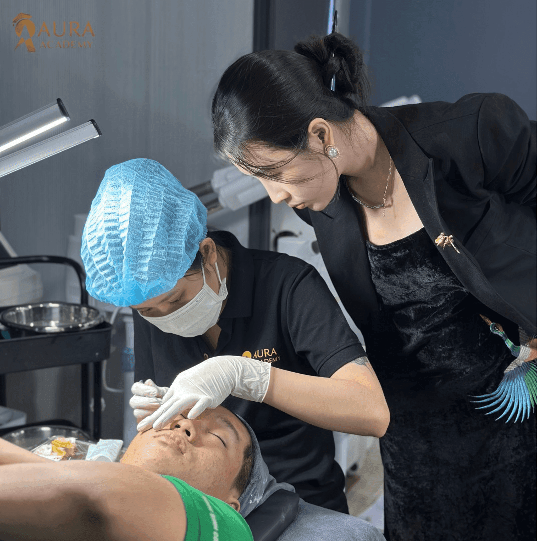 Khóa học Chuyên viên chăm sóc da tại Aura Beauty Academy
